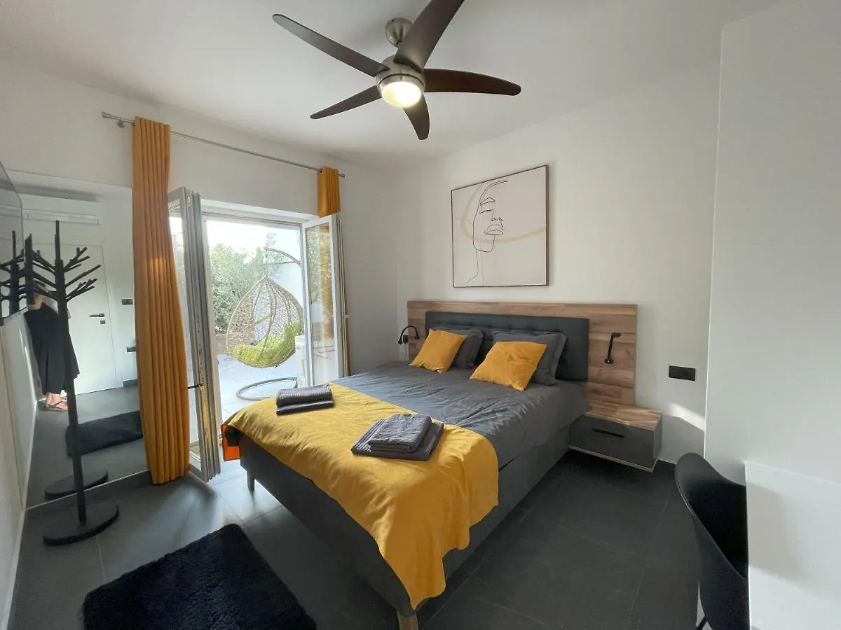 Valkane Beach Apartments Pula