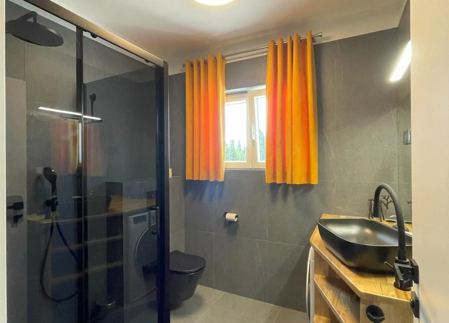 Valkane Beach Apartments Pula 0*,
